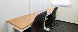 Office space for 2 person with window - TENSHO OFFICE