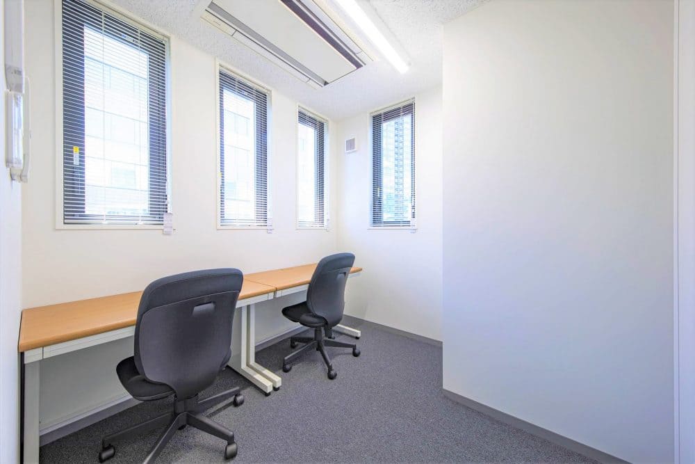 Office space for 2 to 3 person with window - TENSHO OFFICE Azabujuban