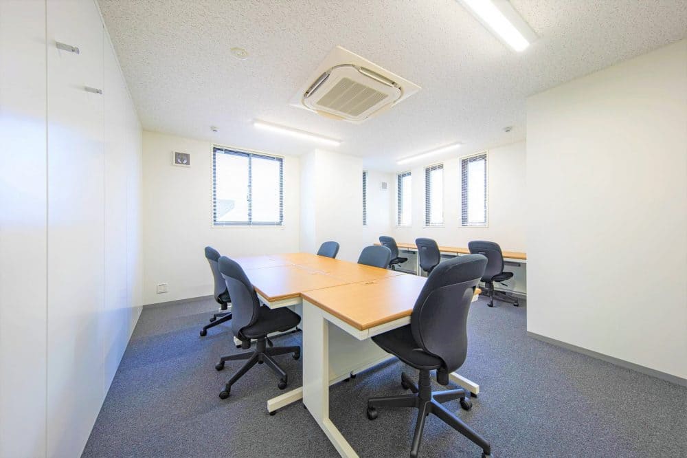 Office space for 8 to 10 person with window - TENSHO OFFICE Azabujuban