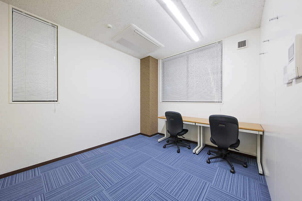 Office space for 5 to 6 person with window - TENSHO OFFICE Ochanomizu