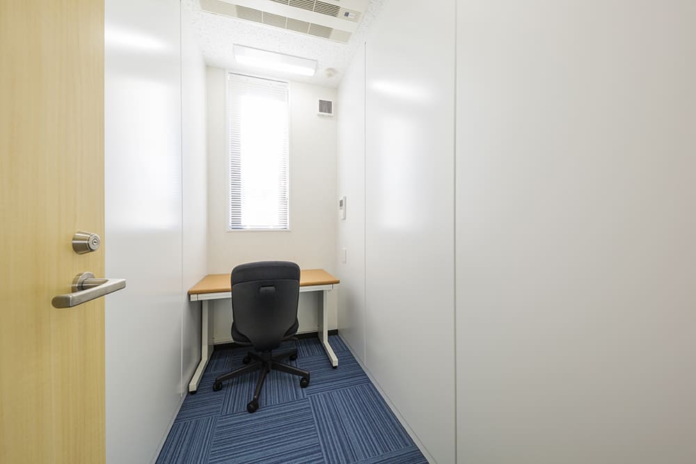 Office space for 1 person with window - TENSHO OFFICE Shimbashi Gochome