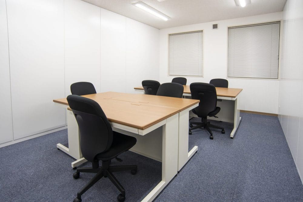 Office space for 12 person with window - TENSHO OFFICE Suidobashi