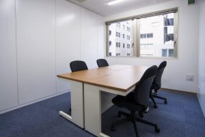 Office space for 5 person with window - TENSHO OFFICE Suidobashi
