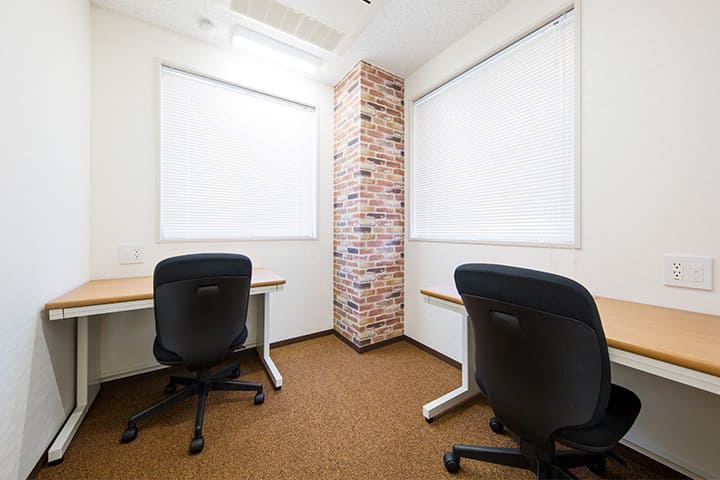 Office space for 2 person with window - TENSHO OFFICE Nihombashi Ningyocho