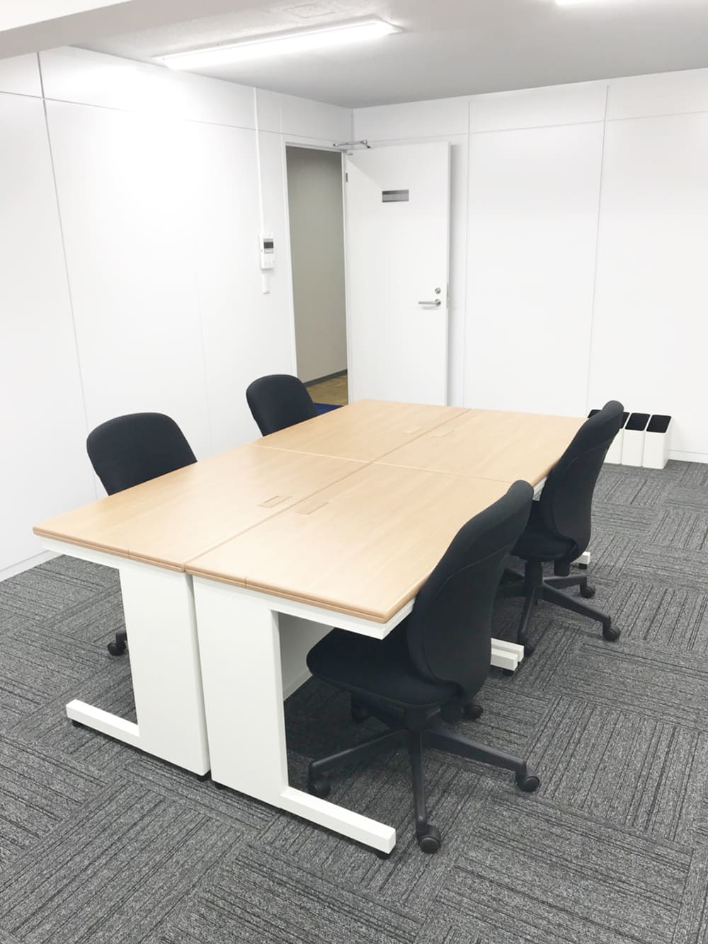 Office space for 10 to 14 person - TENSHO OFFICE Tokyo station