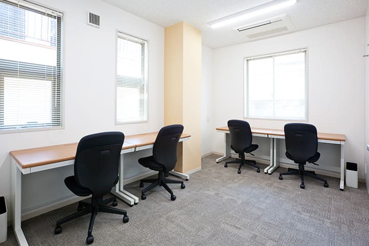 Office space for 4 to 7 person with window - TENSHO OFFICE Ikebukuro Nishiguchi