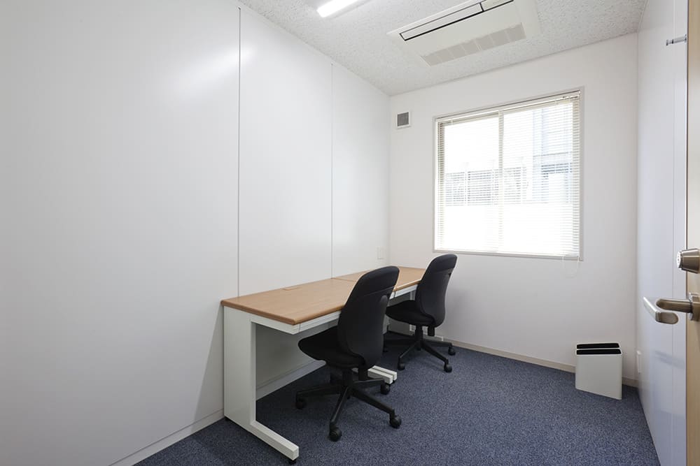 Office space for 3 to 4 person with window - TENSHO OFFICE Ikebukuro Nishiguchi