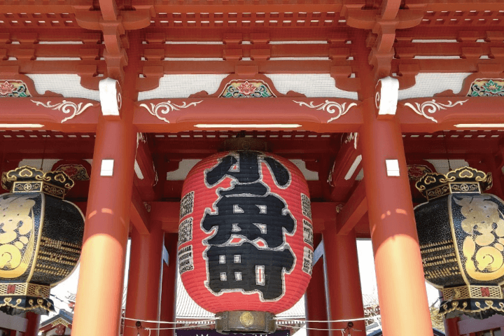 Lanterns in Kobunacho