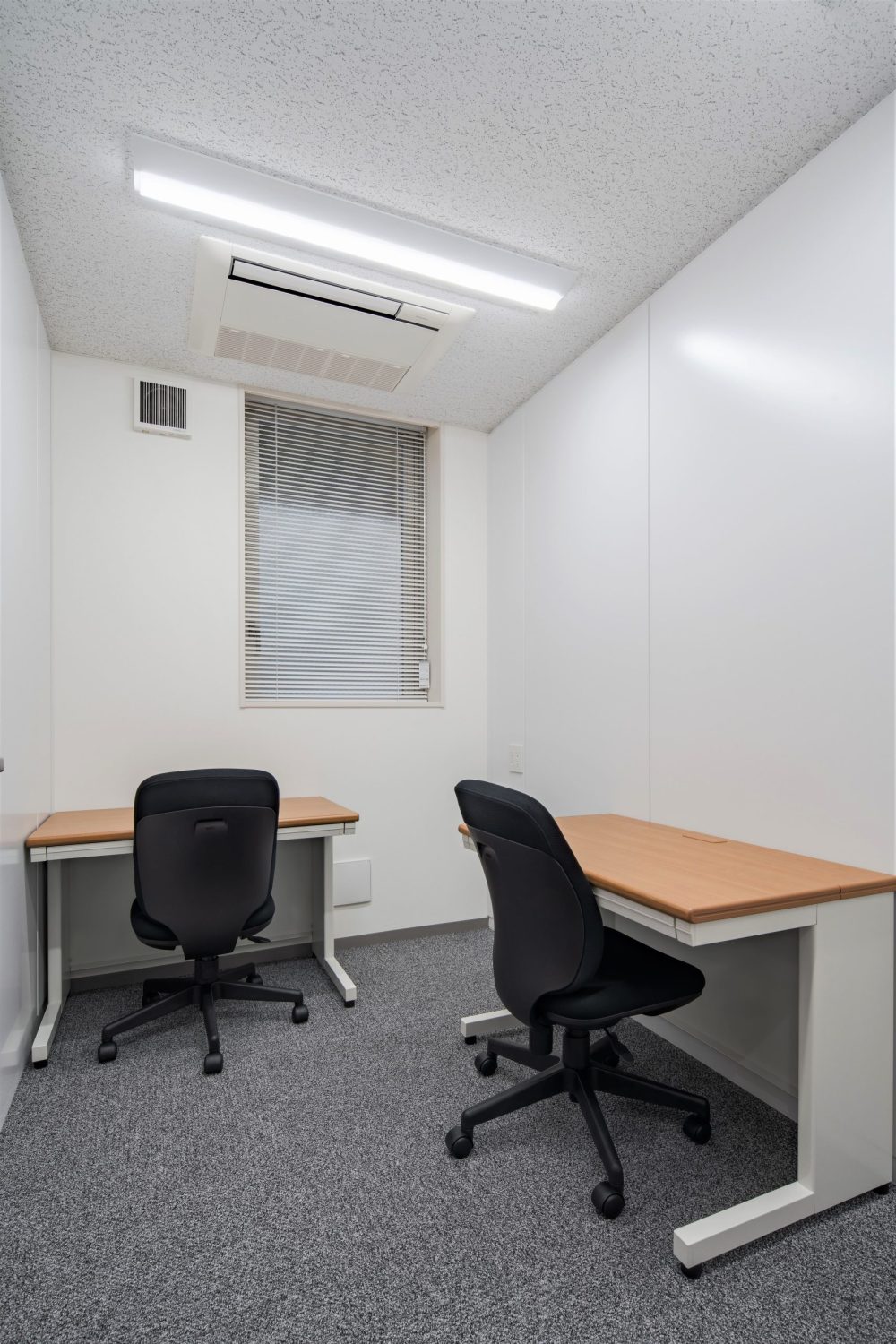 Office space for 2 person with window - TENSHO OFFICE Nihombashi