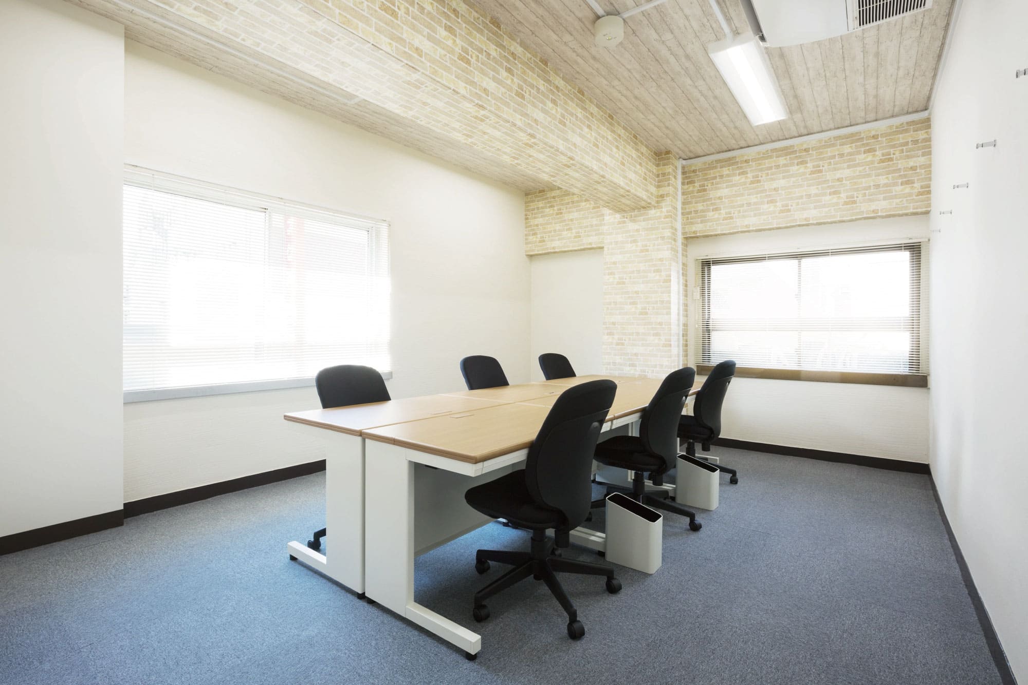 Office space for 6 to 10 person with window - TENSHO OFFICE Shimbashi Akarenga Street ANNEX