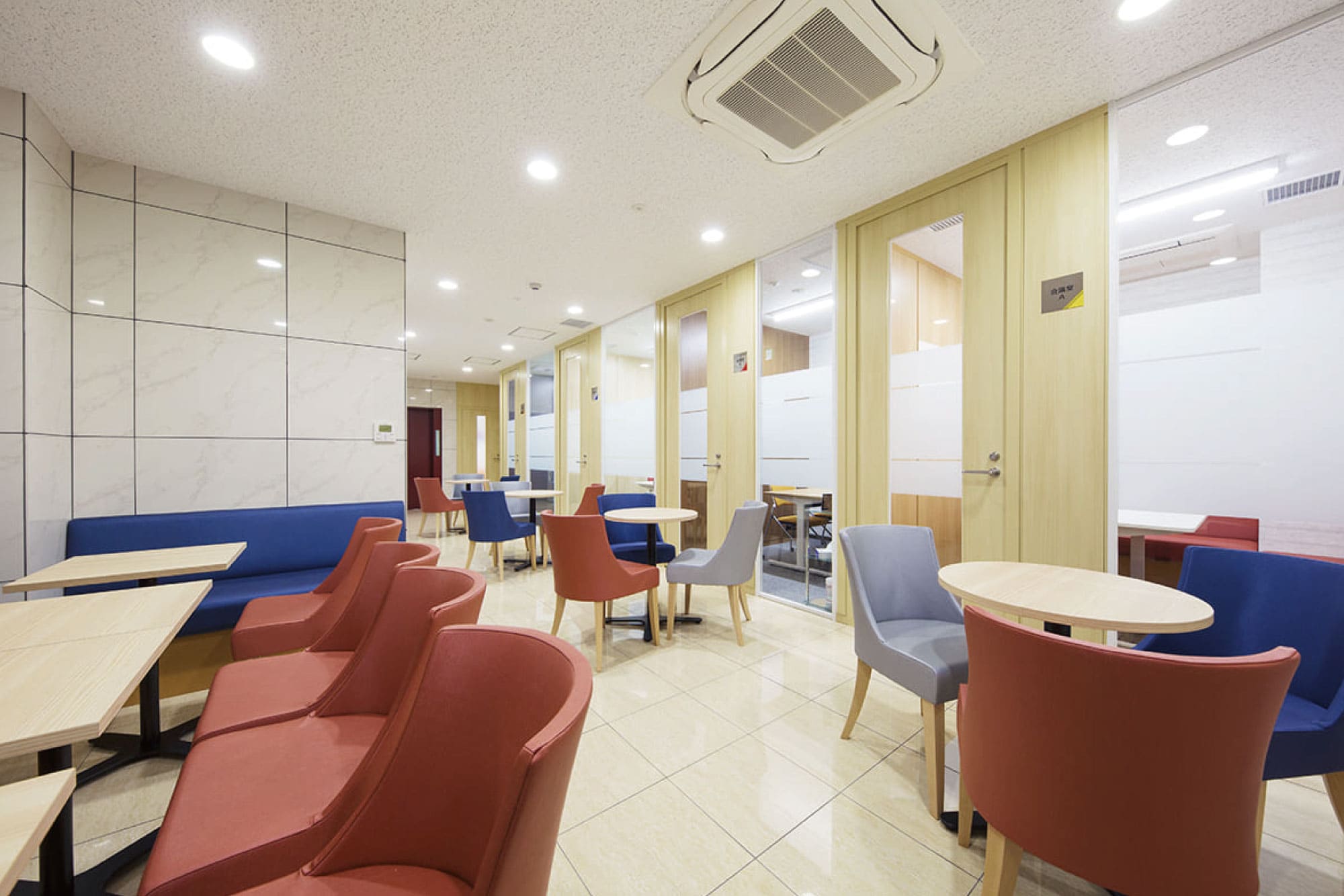 Free Lounge - TENSHO OFFICE Shimbashi Akarenga Street