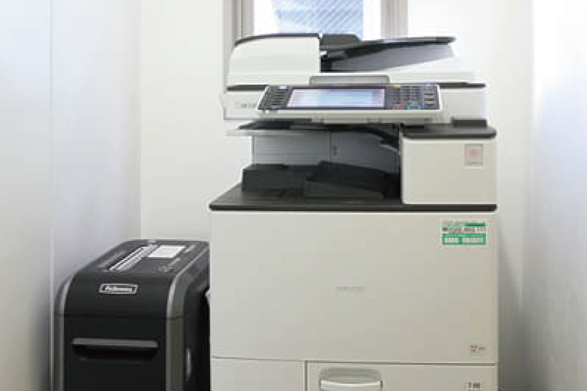 Copy machine and shredder - TENSHO OFFICE shirokane