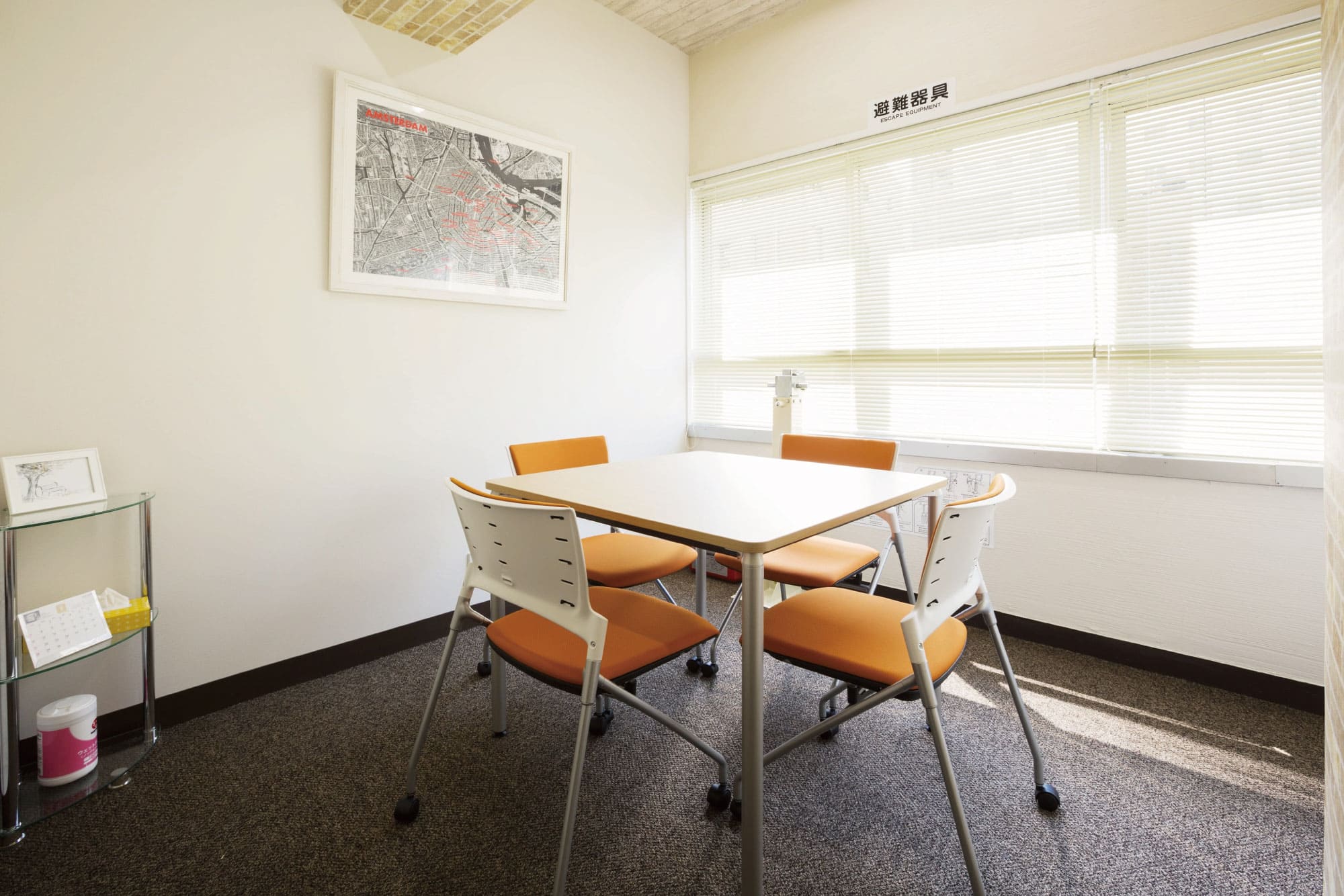Free Meeting room 6F - TENSHO OFFICE Shimbashi Akarenga Street ANNEX