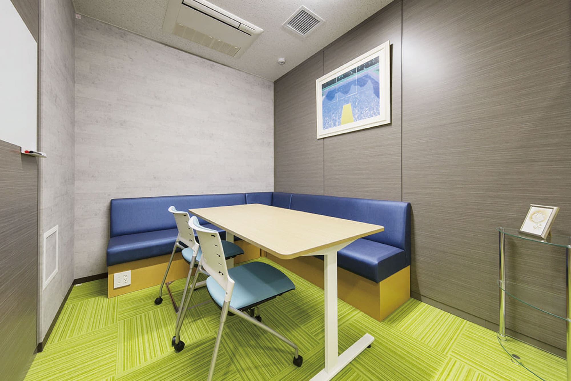 Free Meeting room D - TENSHO OFFICEShimbashi Akarenga Street