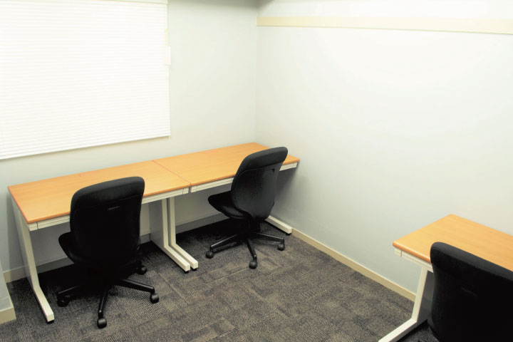 Office space for 1 to 4 person with window - TENSHO OFFICE Shinjuku