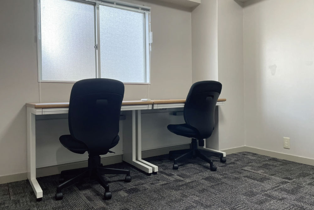 Office space for 2 to 3 person with window - TENSHO OFFICE Shinjuku