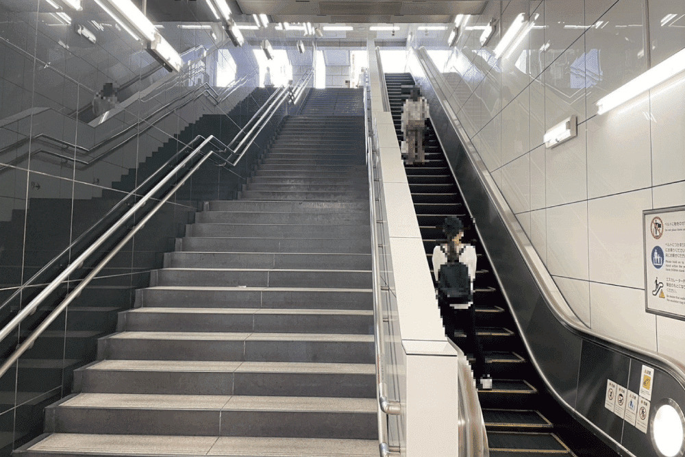 Escalators on the Oedo Line