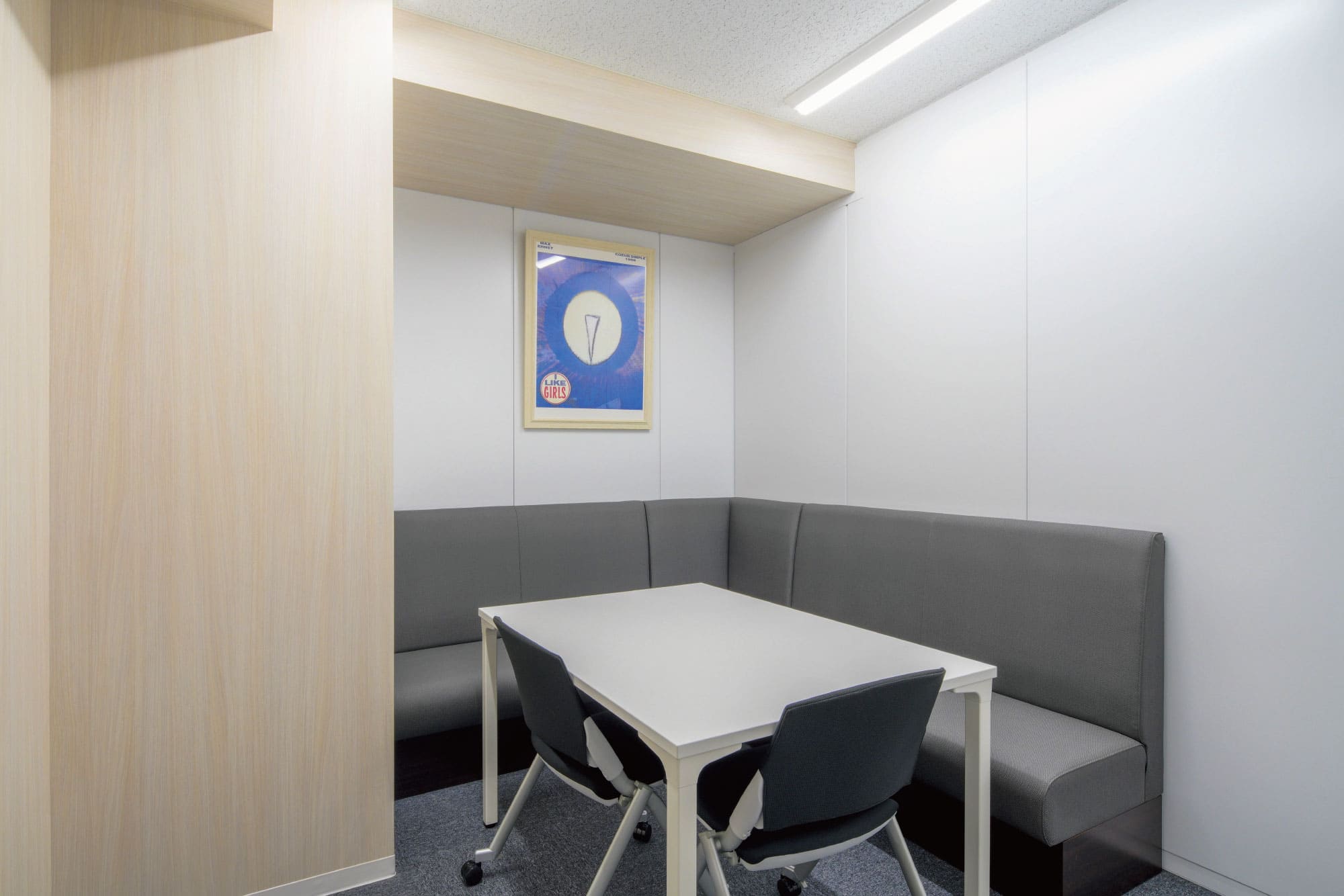 Free Meeting room C - TENSHO OFFICE Shinjuku-sanchome