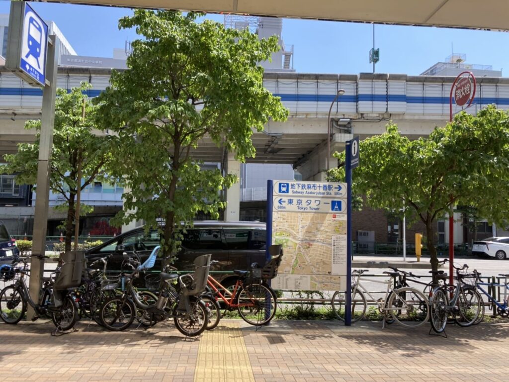 Toei Oedo Line Akabanebashi Station Exit