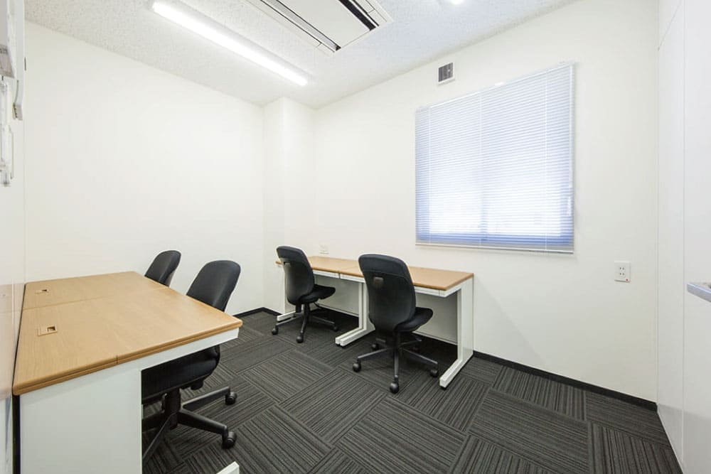 Office space for 4 to 5 people with window - TENSHO OFFICE Kanda