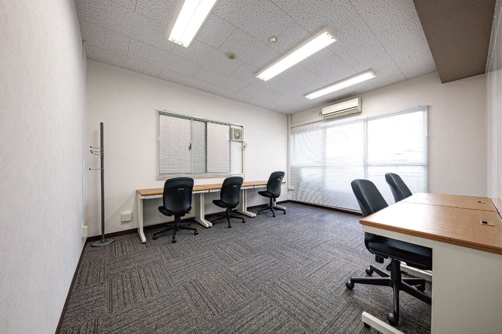 Office space for 6 to 8 person with window - TENSHO OFFICE Minami-aoyama