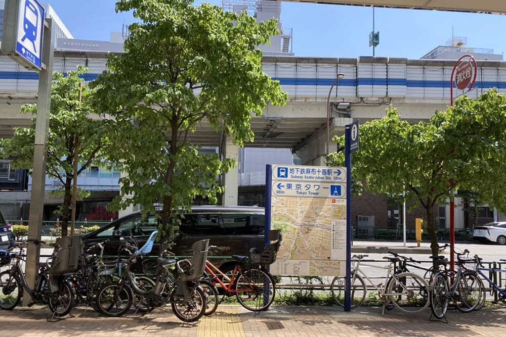 Toei Oedo Line Akabanebashi Station Exit