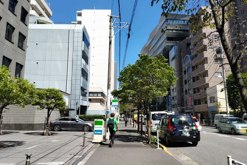 Road in front of FamilyMart Mita 1-chome store