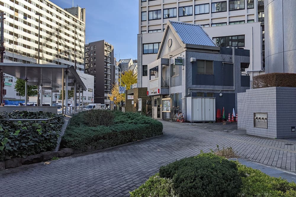 Kasuga Police Box and Kasuga Station Exit A1