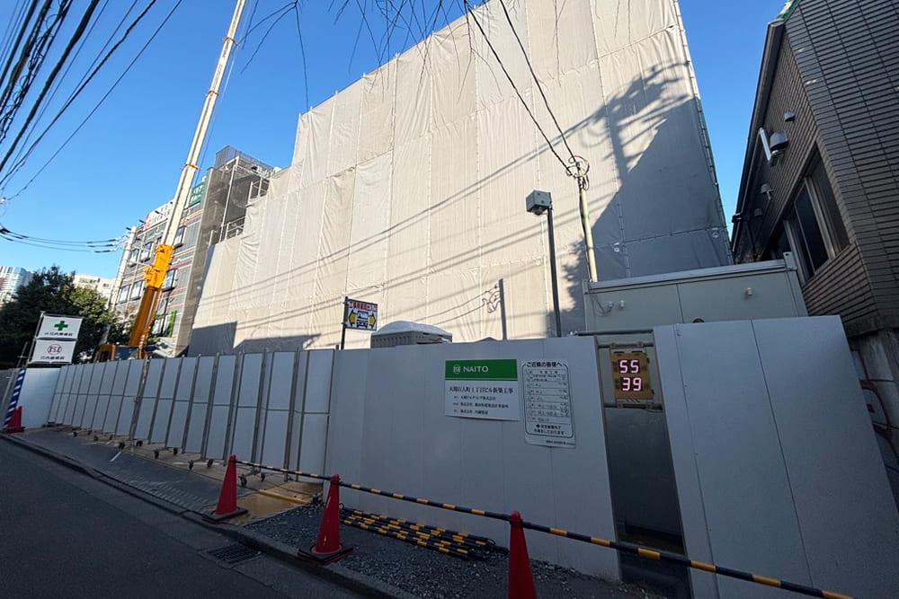 Tensho Office Shinjuku Shin-Okubo under construction.