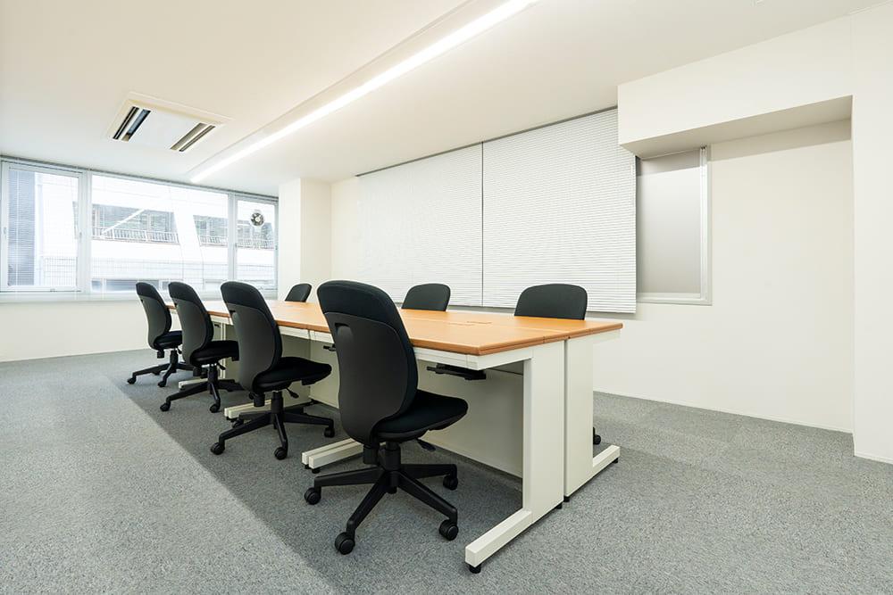Office space for 8 to 10 people with window - TENSHO OFFICE Higobashi