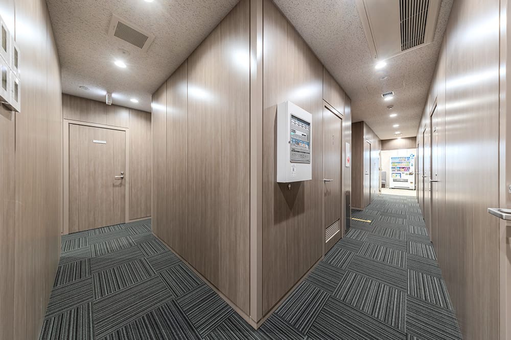 1st floor corridor - TENSHO OFFICE Shinjuku Shin-Okubo