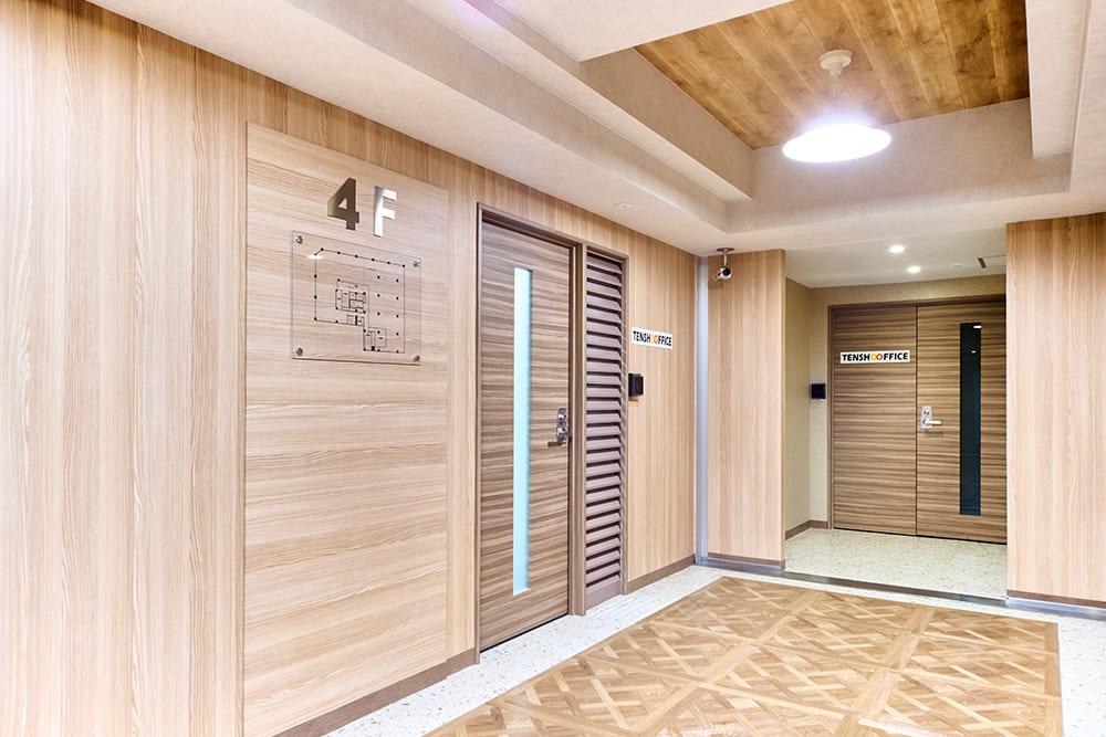 4th floor elevator hall - TENSHO OFFICE Yodoyabashi