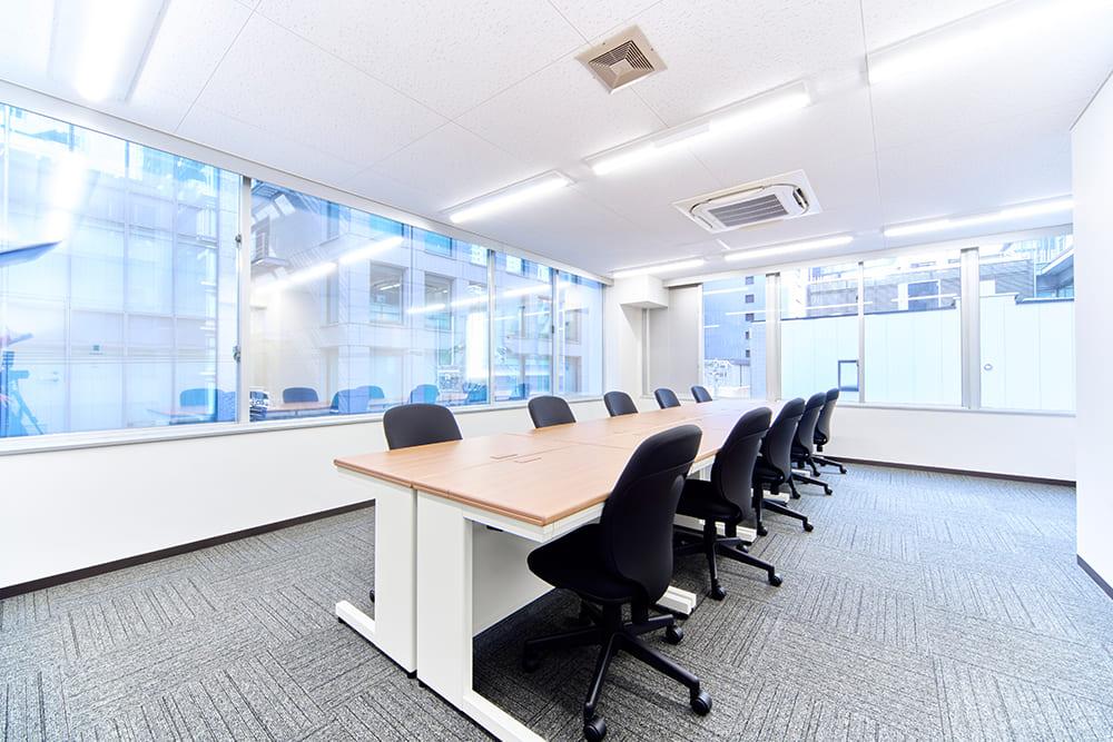 Office space for 15 to 18 people with window - TENSHO OFFICE Yodoyabashi