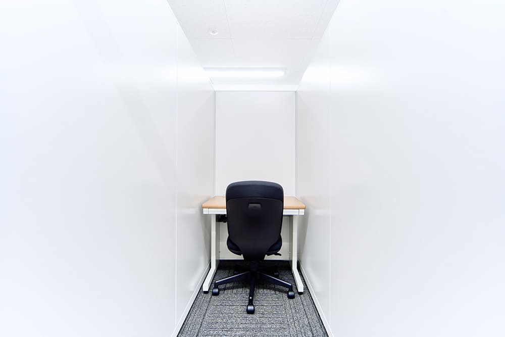 Private booth-style room for 1 person (2.22㎡) - TENSHO OFFICE Yodoyabashi