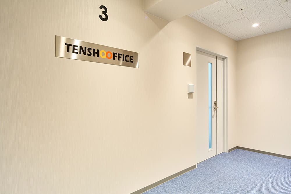 3rd floor elevator hall - TENSHO OFFICE Sakaisuji-Hommachi