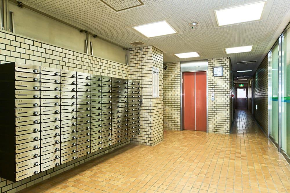 Entrance hall - TENSHO OFFICE Yodoyabashi West