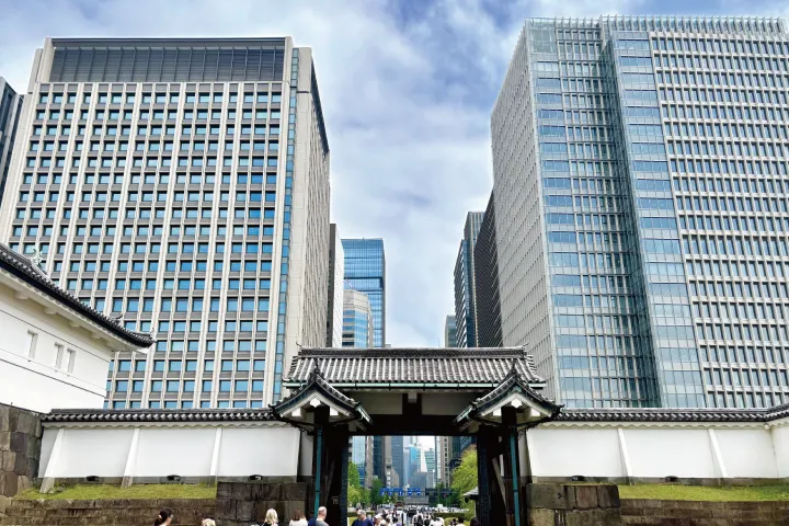 A view of the Otemachi office district from the Ote-mon Gate of Edo Castle
