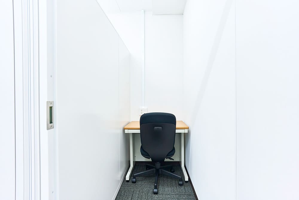 Private booth-style room for 1 person (1.97㎡) - TENSHO OFFICE Shinsaibashi
