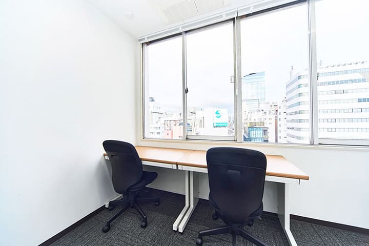 Office space for 2 people with window - TENSHO OFFICE Shinsaibashi