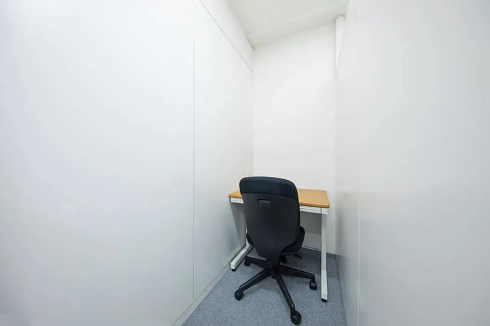 Booth type office