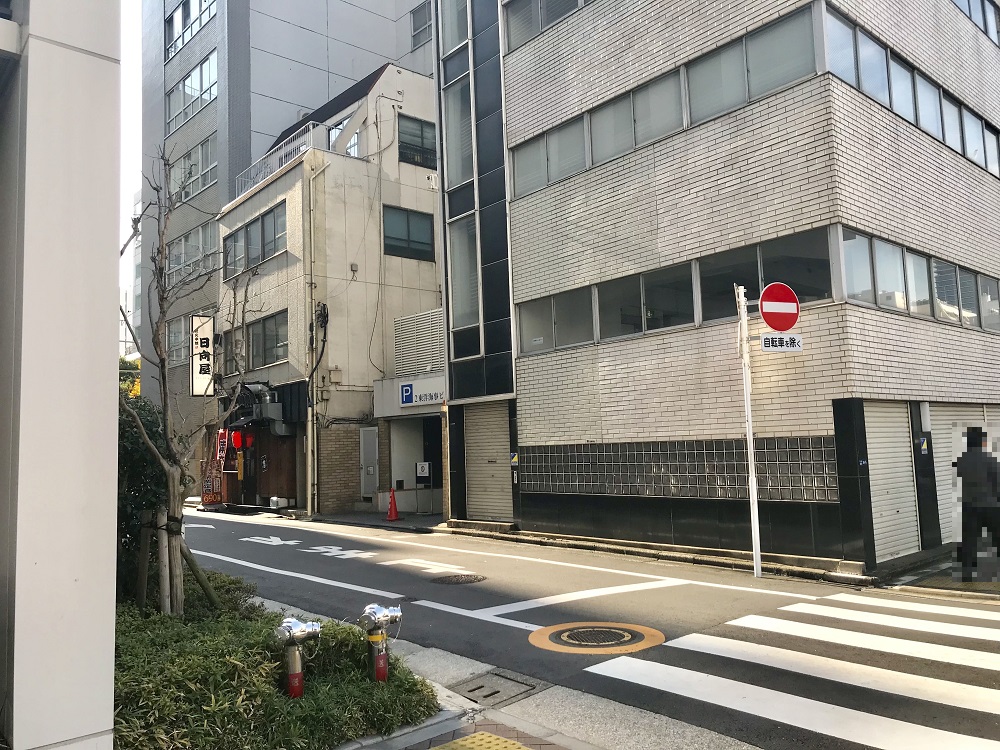 新橋の横断歩道