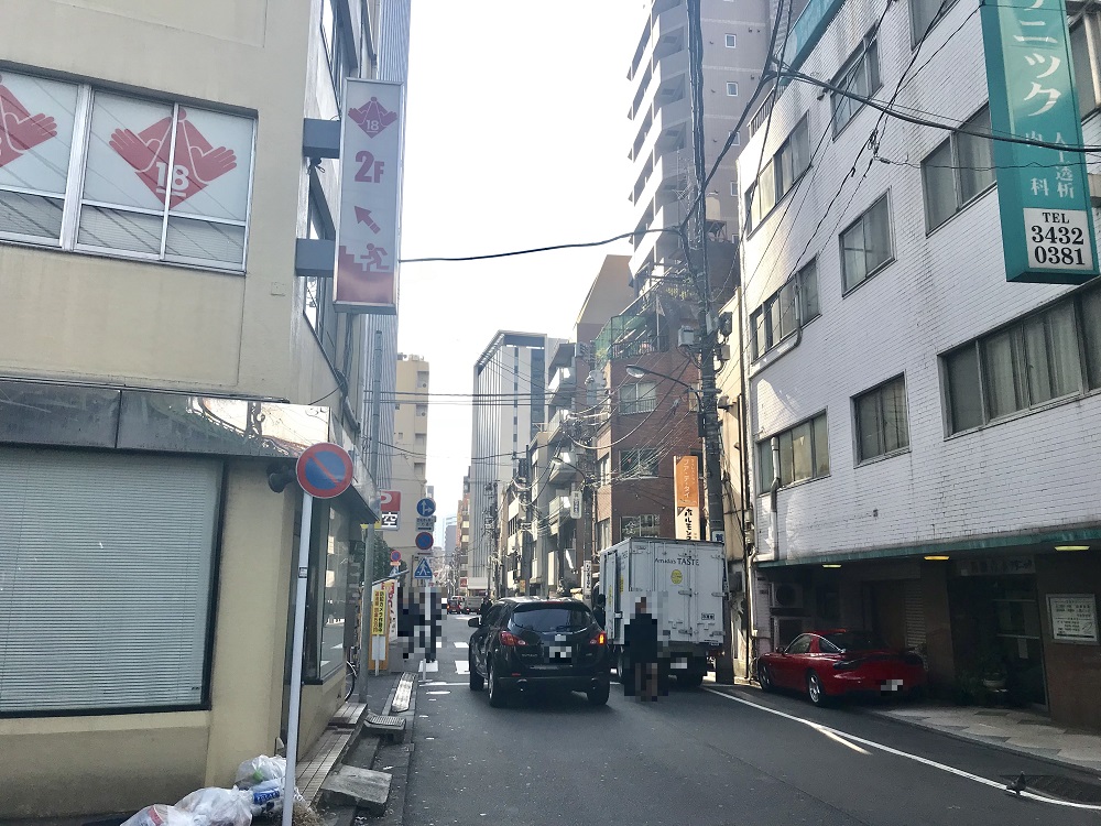 新橋の道路