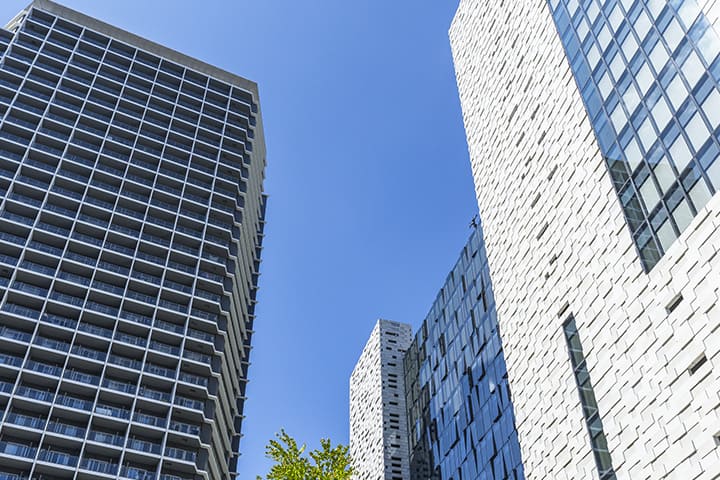 新宿の街並み