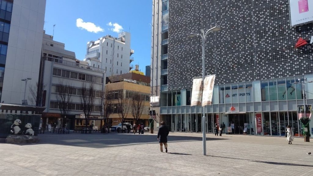 御徒町南口駅前広場(おかちまちパンダ広場)