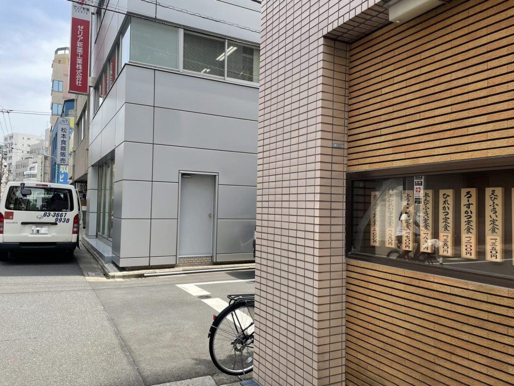 とんかつ 生駒の曲がり角