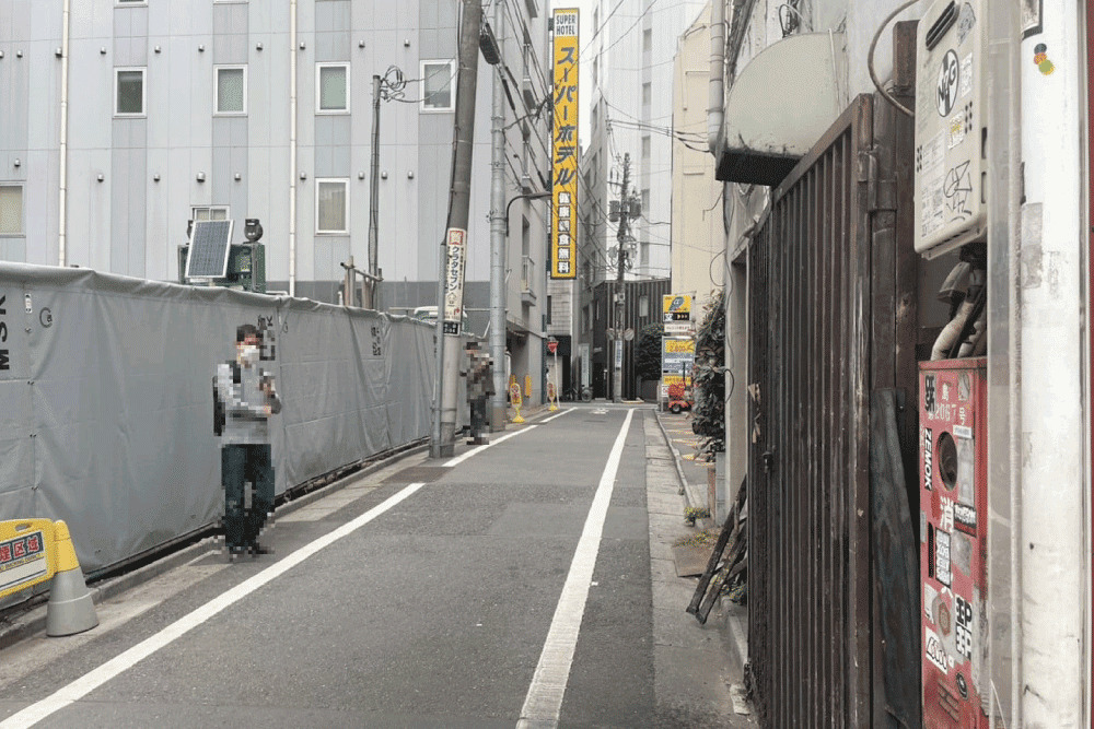 天翔オフィス池袋西口前の路地