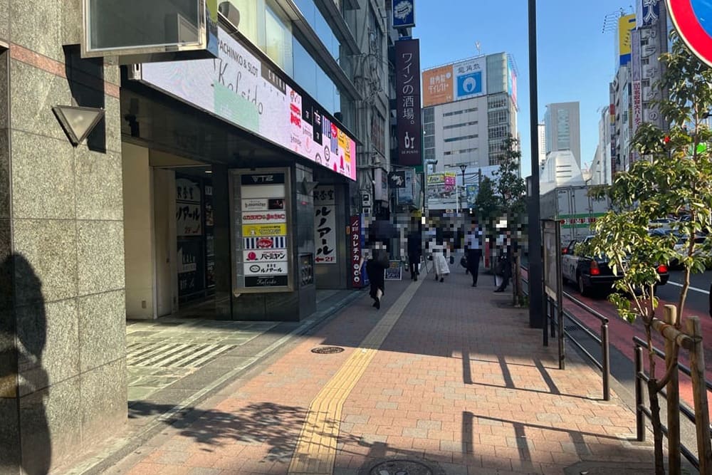 新宿西口駅D5出口