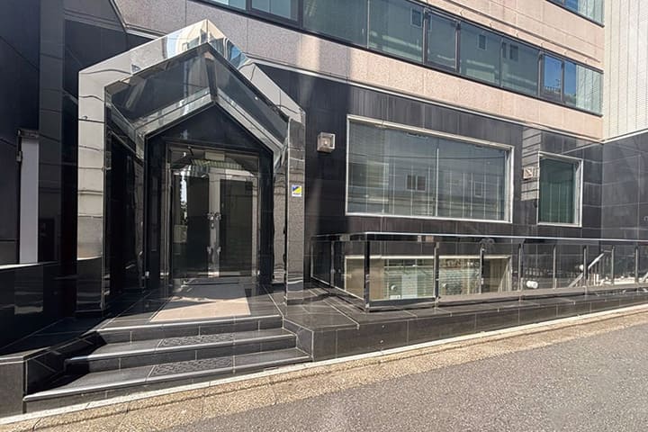 エントランスー天翔オフィス大手町竹橋