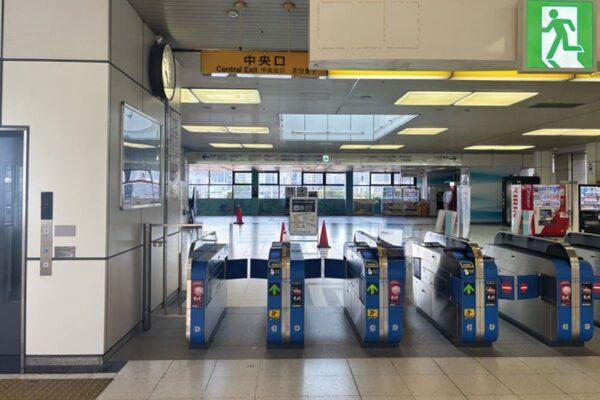 天王洲アイル駅中央出口の改札。