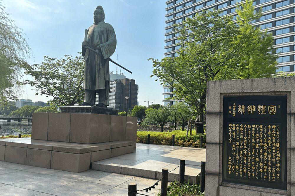 和気清麻呂像